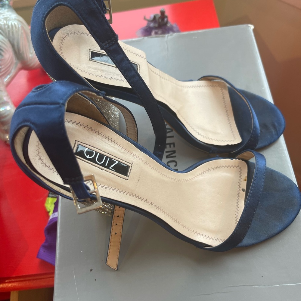 Quiz 3 inch heel with bling size 7